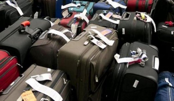 हवाईअड्डों पर हैंड बैग में टैग लगाने की परंपरा खत्म
