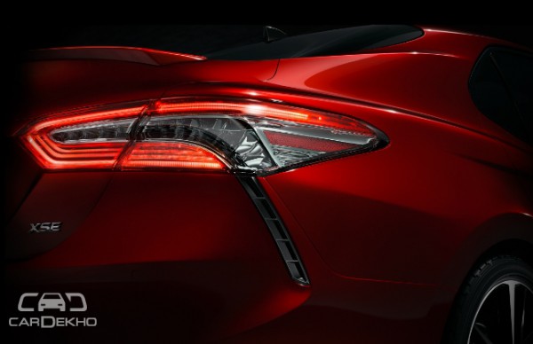  Toyota showed a glimpse of the new Camry