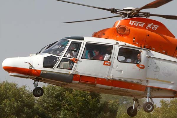 पवन हंस में 51 फीसदी हिस्सेदारी बेचेगी सरकार पवन हंस में 51 फीसदी हिस्सेदारी बेचेगी सरकार