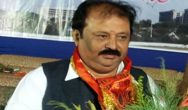 सूरत पश्चिम के विधायक पूर्णेश मोदी के साथ धोखाधड़ी सूरत पश्चिम के विधायक पूर्णेश मोदी के साथ धोखाधड़ी