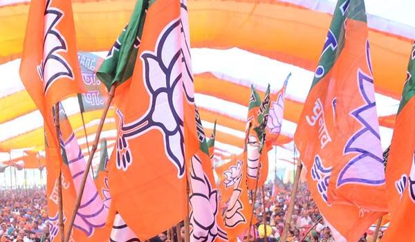 भाजपा की यूपी चुनाव की पहली सूची में ‘बाहरियों’ की पौ-बारह