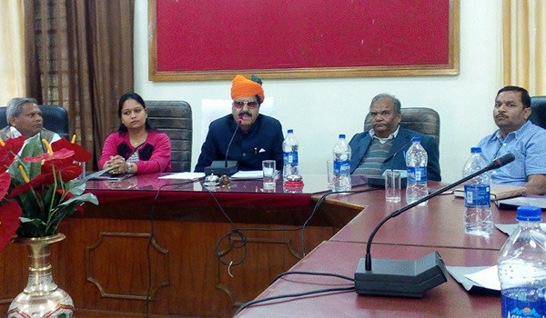 कलक्टर से पूछा, जनता की तरफ से पाॅजीटिव रेस्पोंस क्यों नहीं: बीसूका उपाध्यक्ष कलक्टर से पूछा, जनता की तरफ से पाॅजीटिव रेस्पोंस क्यों नहीं: बीसूका उपाध्यक्ष