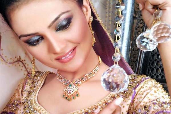 सर्दियों में कैसे दिखे स्टाइलिश! सर्दियों में कैसे दिखे स्टाइलिश!