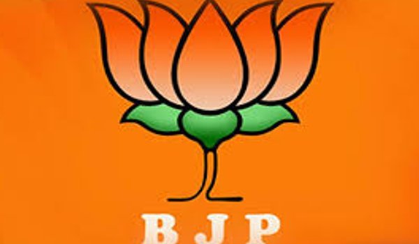 अलीगढ़ : भाजपा नेता की कार से 1.60 लाख रुपए बरामद अलीगढ़ : भाजपा नेता की कार से 1.60 लाख रुपए बरामद
