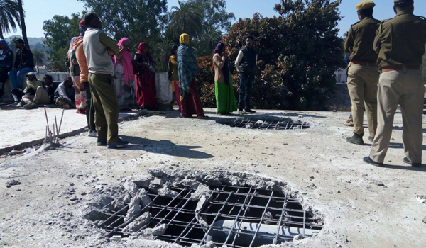 अवैध निर्माण तोडने पर तिलमिलाई भाजपा, याद आया जनहित अवैध निर्माण तोडने पर तिलमिलाई भाजपा, याद आया जनहित
