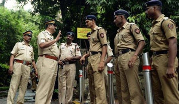 मुंबई पुलिस अब करेगी सिर्फ आठ घंटे की ड्यूटी