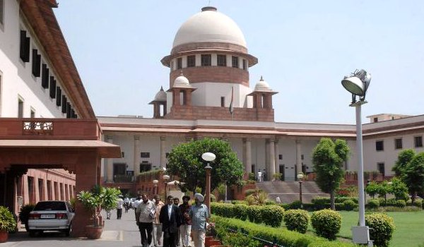चुनाव में धर्म के नाम पर वोट नहीं मांग सकते : सुप्रीम कोर्ट चुनाव में धर्म के नाम पर वोट नहीं मांग सकते : सुप्रीम कोर्ट
