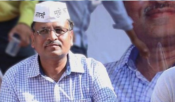 मंत्री सत्येंद्र जैन के हवाला लिंक की जांच में आईटी विभाग मंत्री सत्येंद्र जैन के हवाला लिंक की जांच में आईटी विभाग