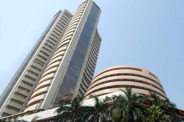 Sensex fell 31 points to close the first day of the year