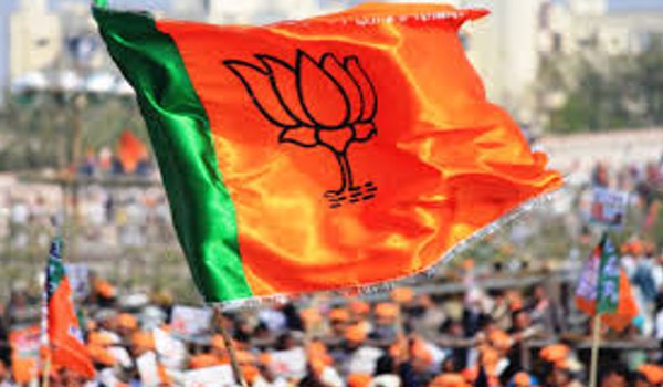उत्तर प्रदेश चुनाव : भाजपा ने 67 विस प्रत्याशी किए घोषित उत्तर प्रदेश चुनाव : भाजपा ने 67 विस प्रत्याशी किए घोषित