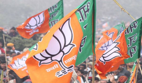 23 Congress leaders joins bjp ahead of Uttarakhand polls 2017