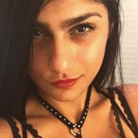 12660399_ex-porn-star-mia-khalifa-could-barely-contain_2fdf7662_m