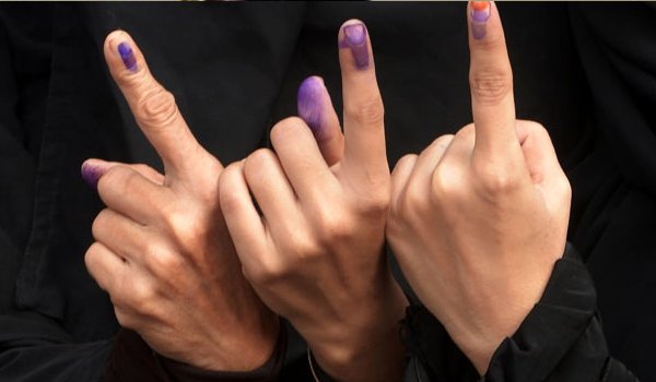 यूपी चुनाव : तीसरे चरण में 12 जिलों की 69 सीटों पर आज मतदान
