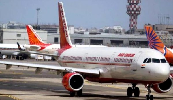 एयर इंडिया का विमान अंकारा एयरपोर्ट पर फंसा, यात्री परेशान एयर इंडिया का विमान अंकारा एयरपोर्ट पर फंसा, यात्री परेशान