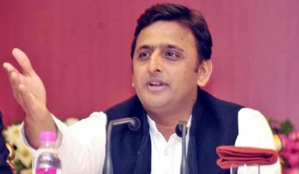 अखिलेश का मोदी पर हमला, कहा- गधे वाले बयान पर इमोशनल हो गए
