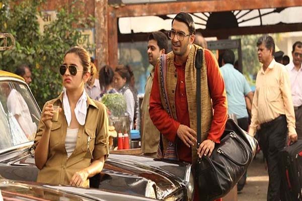 पहली बार परदे पर नज़र आने वाली हैं रणवीर सिंह और आलिया भट्ट की जोड़ी पहली बार परदे पर नज़र आने वाली हैं रणवीर सिंह और आलिया भट्ट की जोड़ी