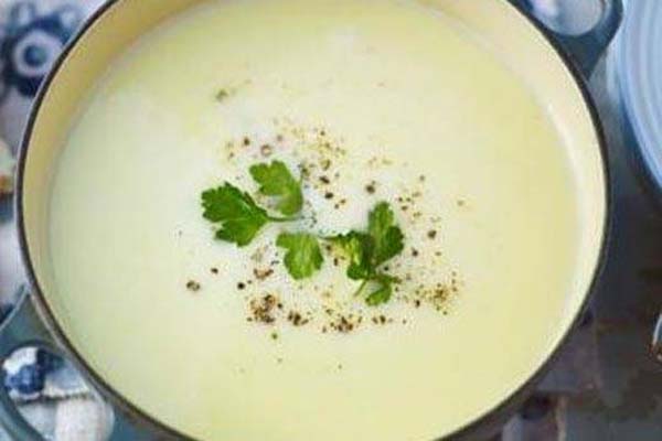 सर्दियों में गर्मागर्म आलू का सूप बनाएं!