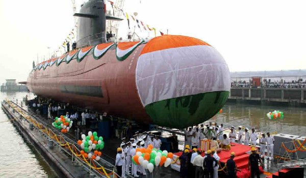 क्या हमारी कलवरी श्रेणी की पनडुब्बियां बिना दांत की शार्क हैं क्या हमारी कलवरी श्रेणी की पनडुब्बियां बिना दांत की शार्क हैं