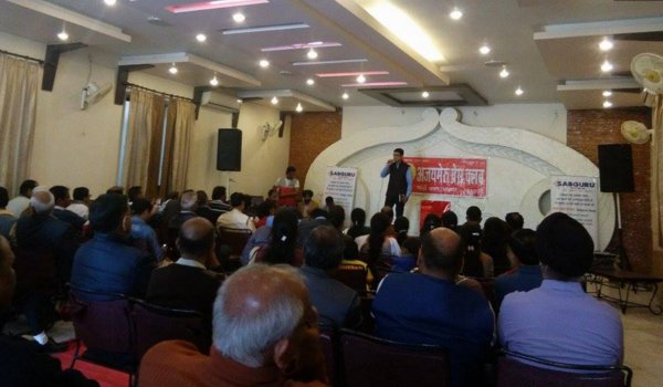 पत्रकार बने गीतकार, गायक, सांस्कृतिक कार्यक्रम में लगे चार चांद पत्रकार बने गीतकार, गायक, सांस्कृतिक कार्यक्रम में लगे चार चांद