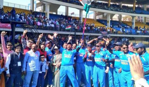 नेत्रहीन टी-20 विश्व कप: भारत ने दक्षिण अफ्रीका को 9 विकेट से हराया नेत्रहीन टी-20 विश्व कप: भारत ने दक्षिण अफ्रीका को 9 विकेट से हराया