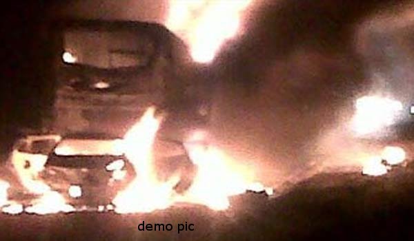 मुंबई : चलती बस में लगी आग, 50 यात्री बचे