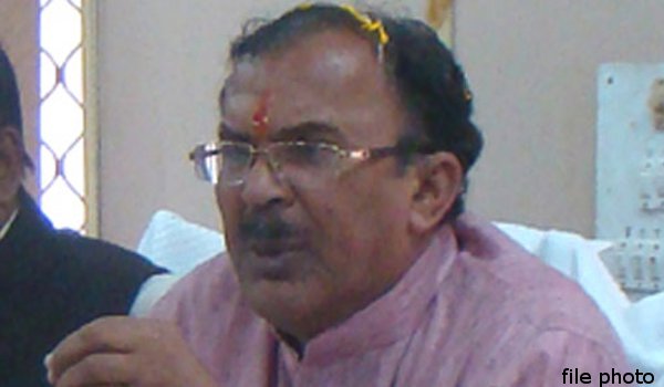 मंत्री वासुदेव देवनानी के सामने गिनाई समस्याएं मंत्री वासुदेव देवनानी के सामने गिनाई समस्याएं