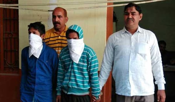 मासूम को अगवा कर जिंदा यमुना में फेंका, फिर मांगी फिरौती मासूम को अगवा कर जिंदा यमुना में फेंका, फिर मांगी फिरौती