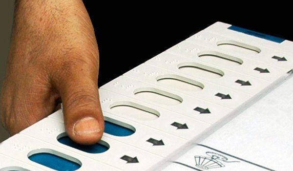 यूपी में छुटपुट घटनाओं के साथ ख़त्म हुआ दूसरे चरण का मतदान