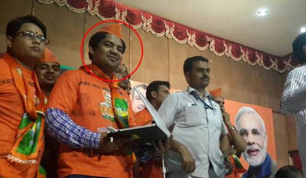आईएसआई जासूसी में गिरफ्तार ध्रुव की महिला साथी आयशा अरेस्ट आईएसआई जासूसी में गिरफ्तार ध्रुव की महिला साथी आयशा अरेस्ट
