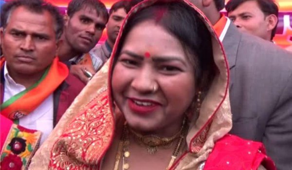 पूर्व विधायक कुशवाह की पत्नी शोभा रानी भाजपा में शामिल पूर्व विधायक कुशवाह की पत्नी शोभा रानी भाजपा में शामिल