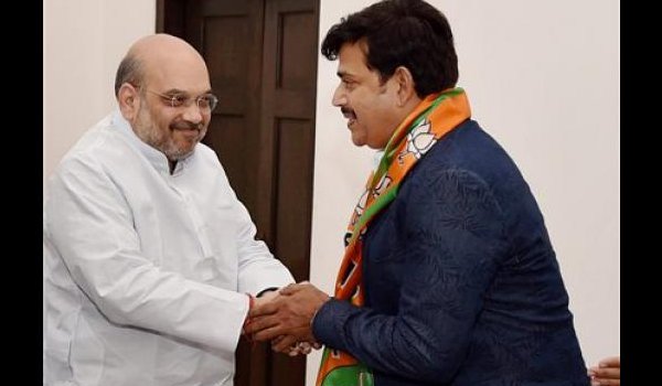 भोजपुरी अभिनेता रवि किशन भाजपा में शामिल भोजपुरी अभिनेता रवि किशन भाजपा में शामिल