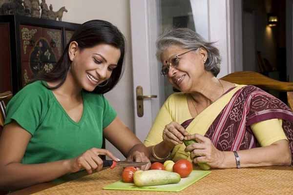 सास को खुश रखना हैं तो करिये यह चीजे