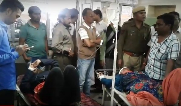पाली में ट्रोले-जीप की भिड़ंत में दो लोगों की मौत, 6 घायल पाली में ट्रोले-जीप की भिड़ंत में दो लोगों की मौत, 6 घायल