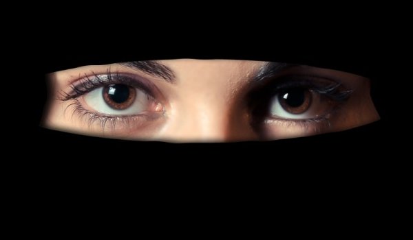 Triple Talaq मामला 5 जजों की बेंच को भेजा जा सकता है : सुप्रीम कोर्ट Triple Talaq मामला 5 जजों की बेंच को भेजा जा सकता है : सुप्रीम कोर्ट