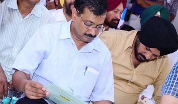 पंजाब और गोवा के लोग मताधिकार का प्रयोग करें : केजरीवाल पंजाब और गोवा के लोग मताधिकार का प्रयोग करें : केजरीवाल
