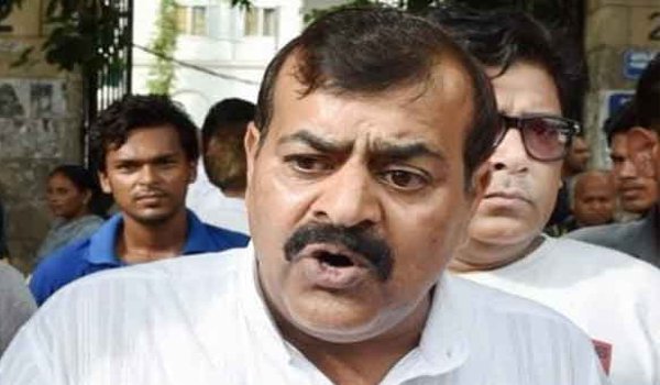 फूलन देवी के पति उम्मेद सिंह की कांग्रेस में ‘घर वापसी’ फूलन देवी के पति उम्मेद सिंह की कांग्रेस में ‘घर वापसी’