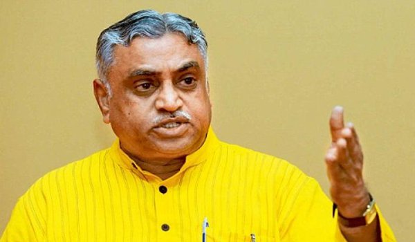 इस्तीफा जेब में रखा नहीं, दिया जाता है : मनमोहन वैद्य इस्तीफा जेब में रखा नहीं, दिया जाता है : मनमोहन वैद्य