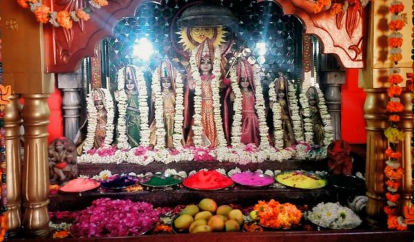 महिनो फाल्गुन को नंदलाला, थारी याद सतावे रे… महिनो फाल्गुन को नंदलाला, थारी याद सतावे रे…