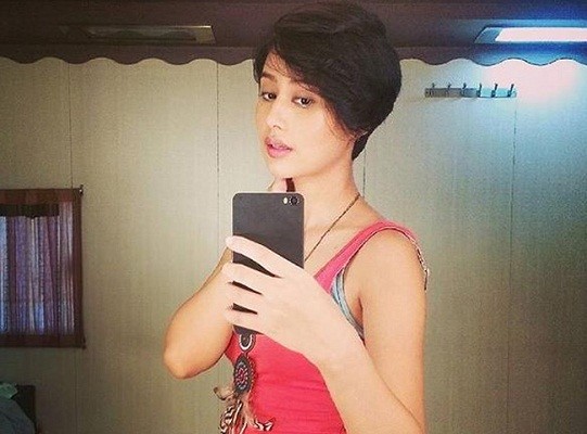 Airtel-4g-Girl-Hot-and-Sexy-Pictures-Sasha-Chettri-9