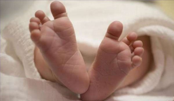 बाथरूम में हुई डिलेवरी, बच्चे की मौत बाथरूम में हुई डिलेवरी, बच्चे की मौत