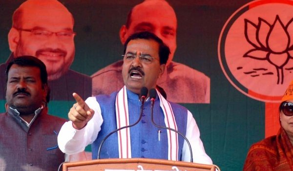यूपी में बीजेपी का राज : मुख्यमन्त्री की रेस में कौन कौन यूपी में बीजेपी का राज : मुख्यमन्त्री की रेस में कौन कौन