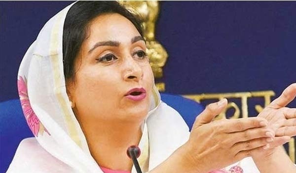 ईवीएम में नहीं, केजरीवाल के मानसिक संतुलन में गड़बड़ी : हरसिमरत कौर ईवीएम में नहीं, केजरीवाल के मानसिक संतुलन में गड़बड़ी : हरसिमरत कौर