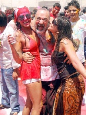 hot-indian-girls-holi-2 (2)