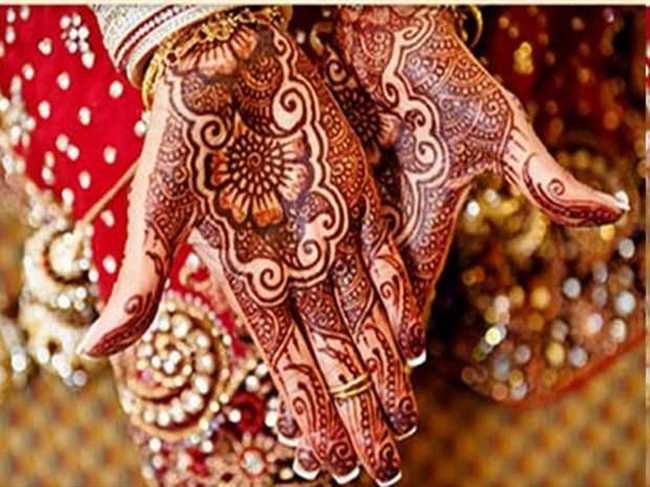 how to remove heena from hands