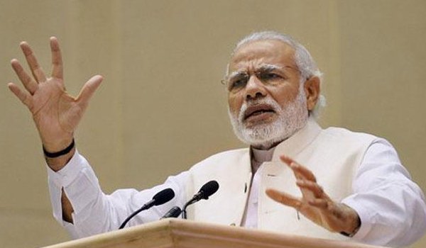 pm modi asks bjp members to ensure attendance in parliament