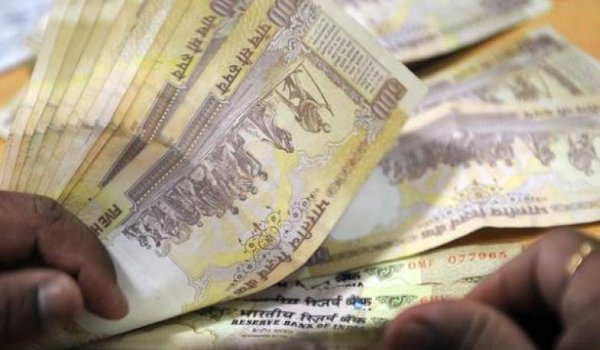 अजमेर के युवक से 72.65 लाख रुपए के पुराने नोट बरामद