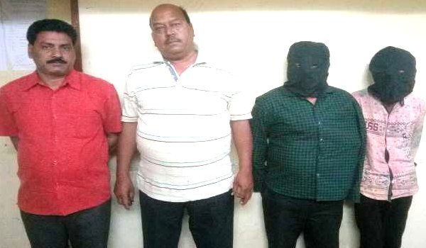रिटायर्ड एएसपी ने ‘आंखें’ फिल्म देखकर रची लूट की साजिश रिटायर्ड एएसपी ने ‘आंखें’ फिल्म देखकर रची लूट की साजिश
