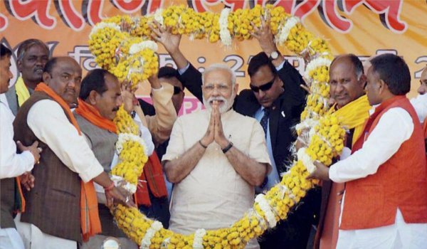 अखिलेश जी! आप राहुल के साथ साइकिल पर निकलो, खुद नहीं दोगे सपा को वोट: मोदी अखिलेश जी! आप राहुल के साथ साइकिल पर निकलो, खुद नहीं दोगे सपा को वोट: मोदी