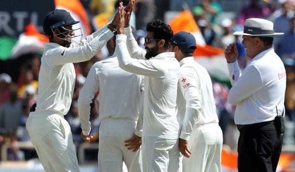 रांची टेस्ट : पहले सत्र में छाए भारतीय गेंदबाज, आस्ट्रेलिया को 3 झटके
