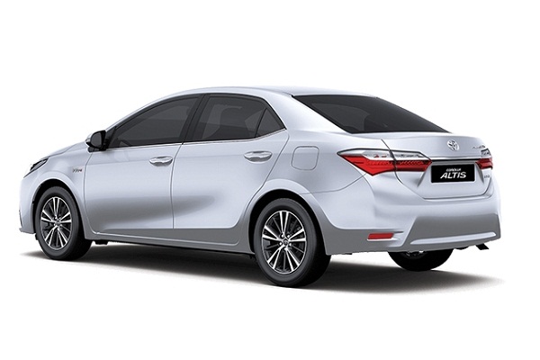 What's the difference in the new and old Toyota Corolla Altis, know here